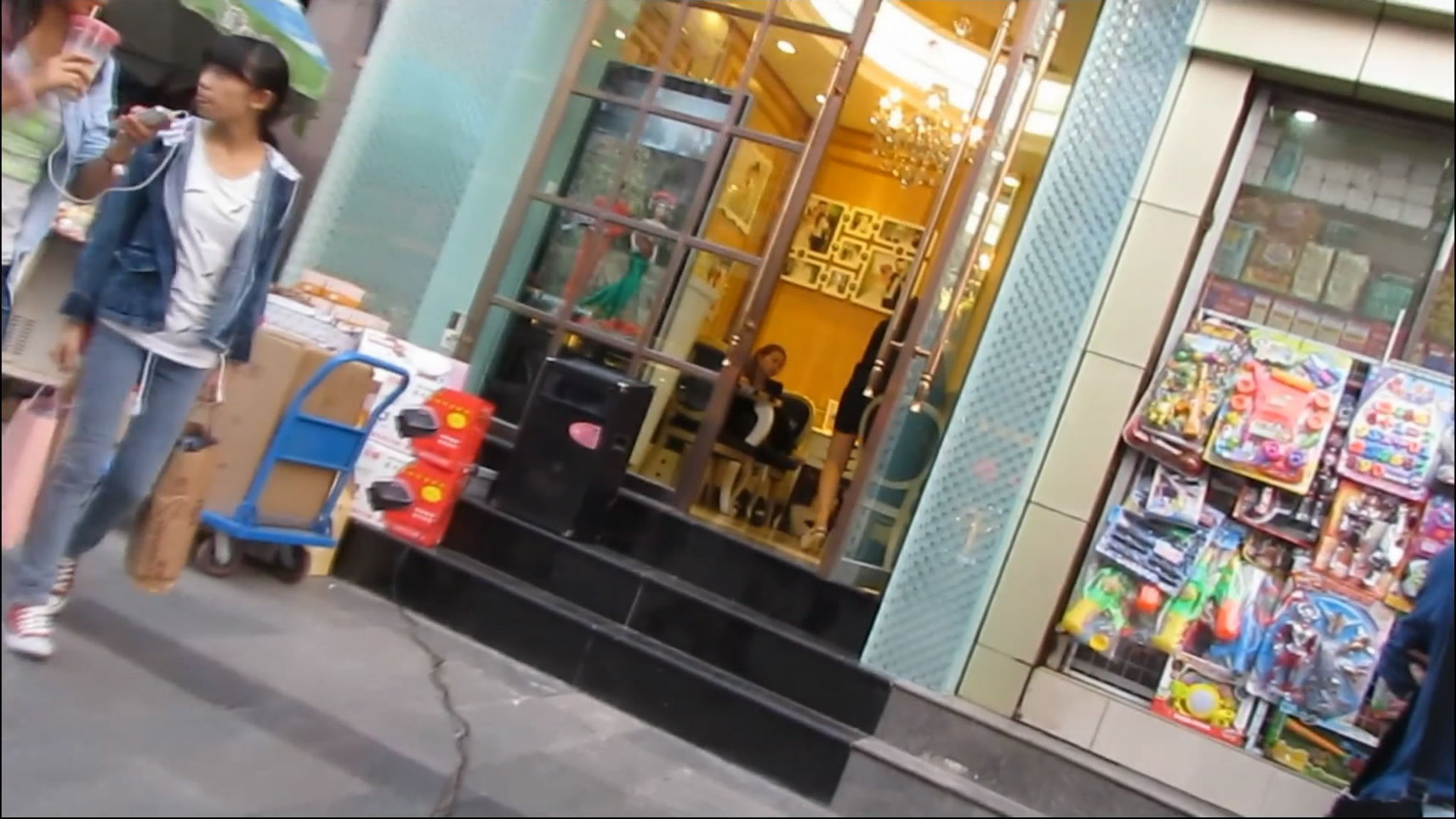 streetsnapfootm[00 00 15][20181202 111304 0]